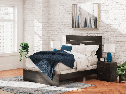 Hollivern Panel Bed