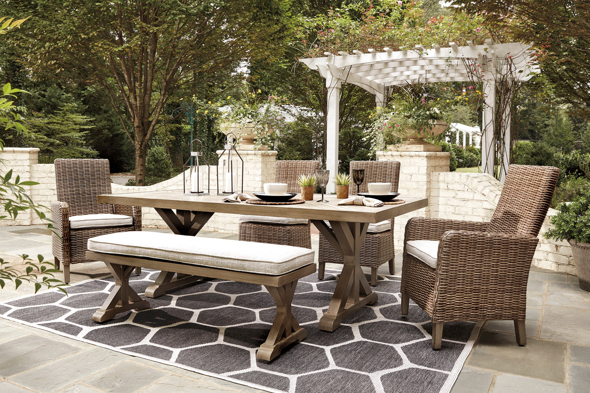 Outdoor Furniture collection - Vaughn Outlet Kankakee IL