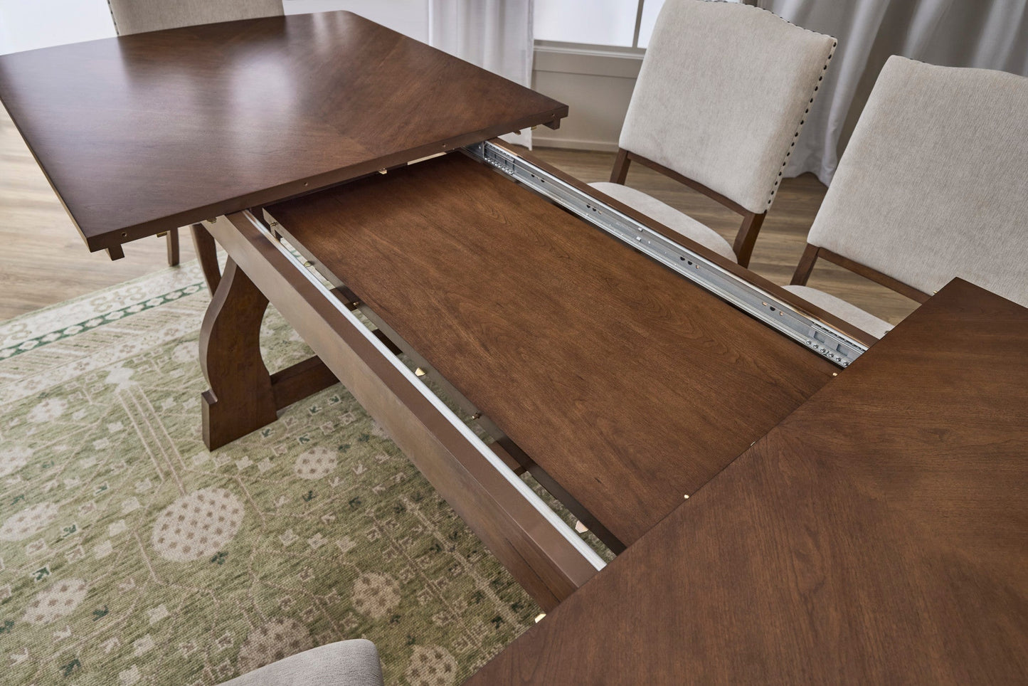 Bellevue Rectangular Dining Table