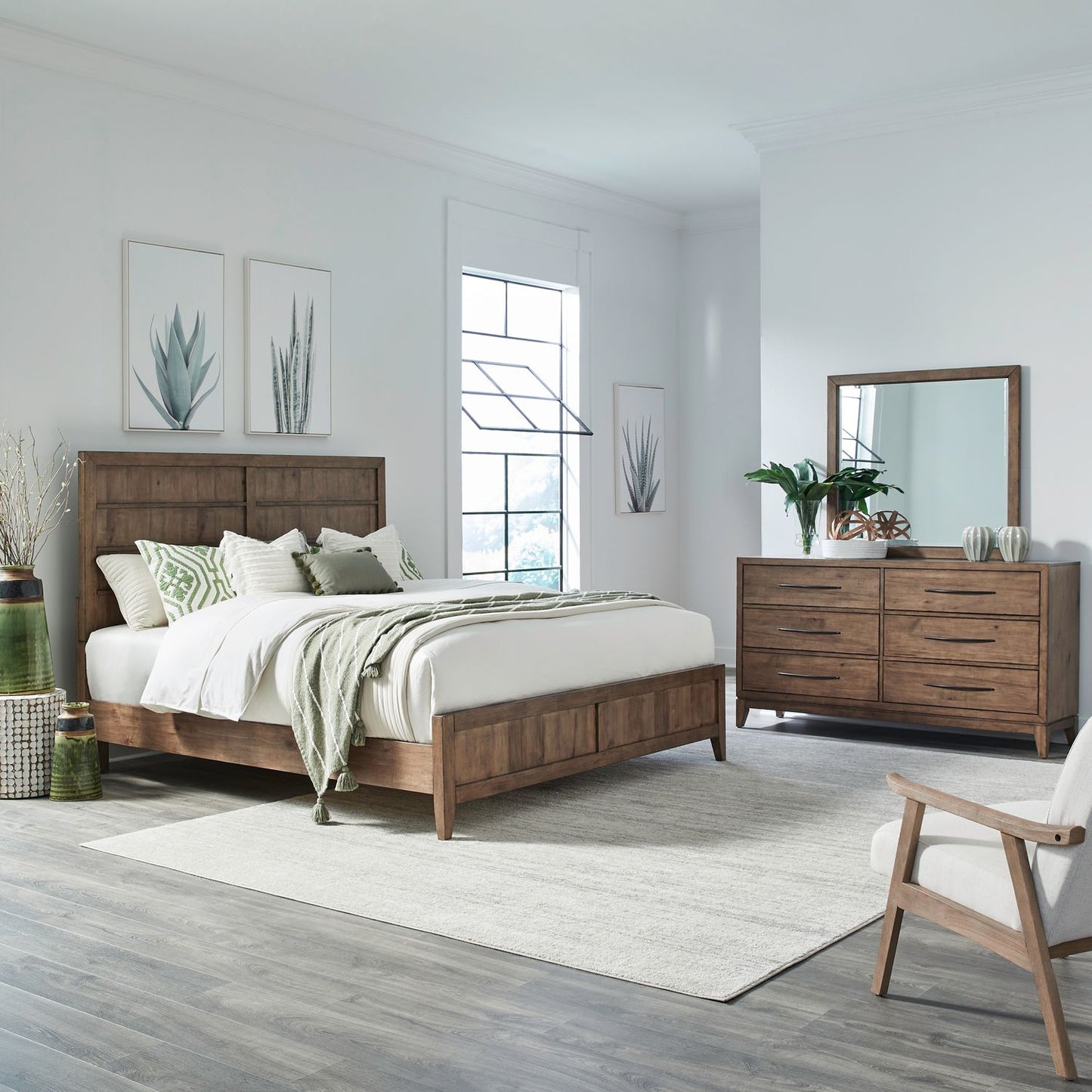 King California Panel Bed, Dresser & Mirror