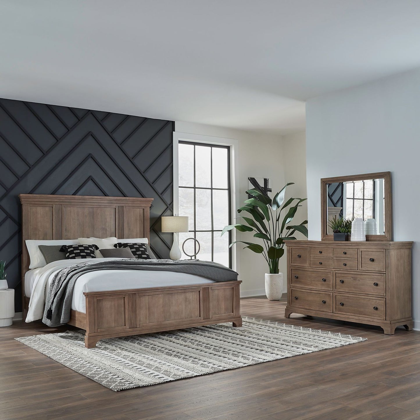 King Panel Bed, Dresser & Mirror