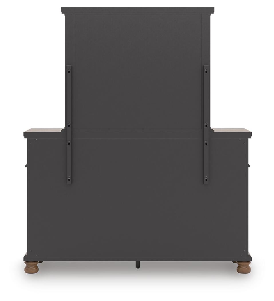 Chadworth King Poster Bed with Mirrored Dresser