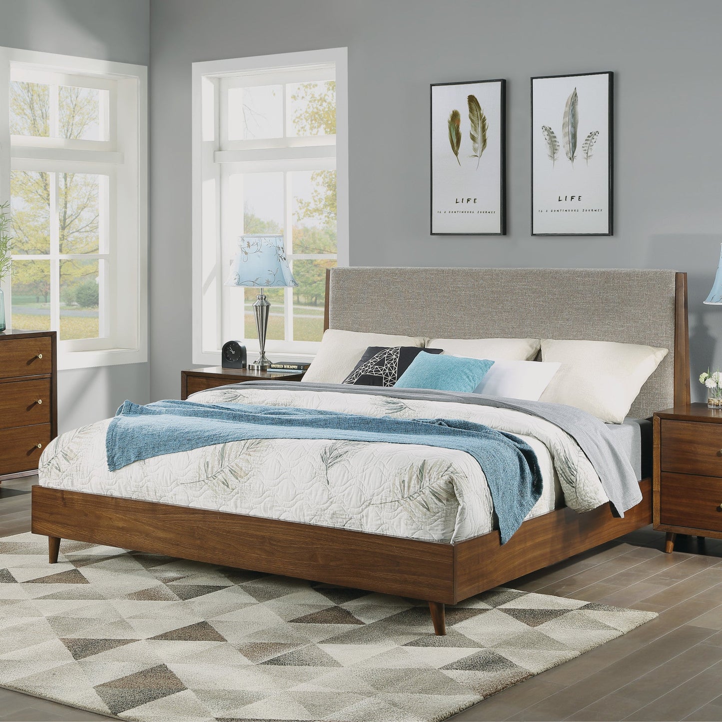 Ludwig Brown King Bed