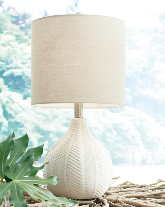 Signature Design by Ashley Rainermen Ceramic Table Lamp - Vaughn Outlet Kankakee IL