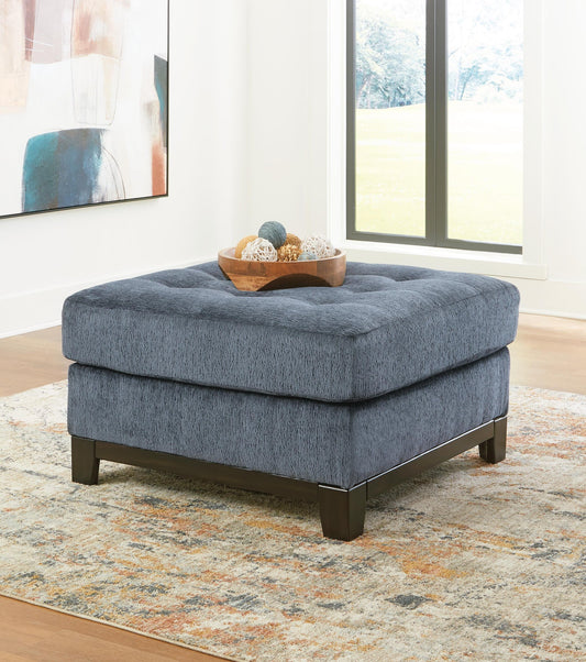Benchcraft Maxon Place Oversized Accent Ottoman - Vaughn Outlet Kankakee IL