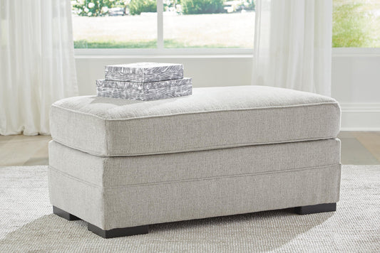 Benchcraft Eastonbridge Ottoman - Vaughn Outlet Kankakee IL